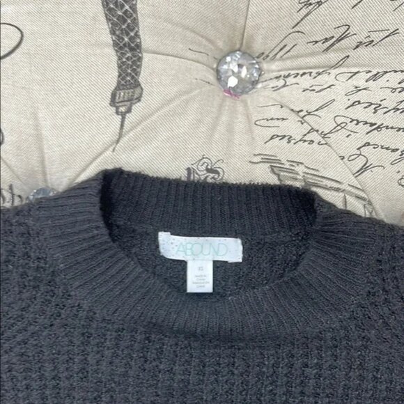 Abound Black Crew Neck Sweater with Chunky Knit - Picture 4 of 9